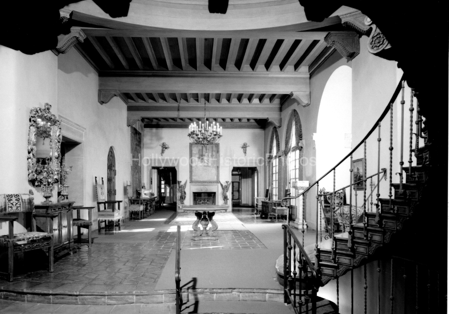 Harold Lloyd Estate 1939 1 Greenacres interior wm.jpg